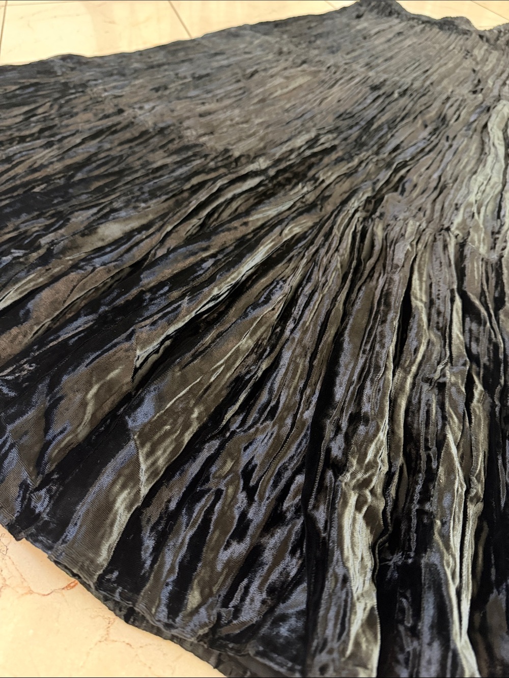 Double D Ranch Black Crinkle Maxi Skirt - Picture 2 of 4
